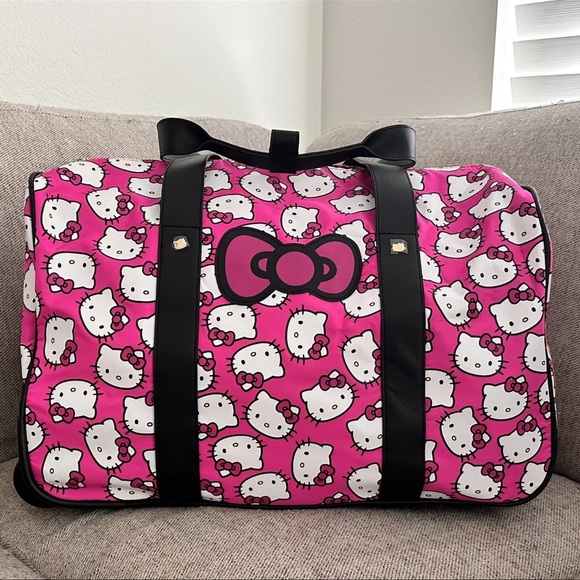 Hello Kitty Duffle Bag Travel Pink Suitcase Bag Handbag rolling NWT - Picture 1 of 6